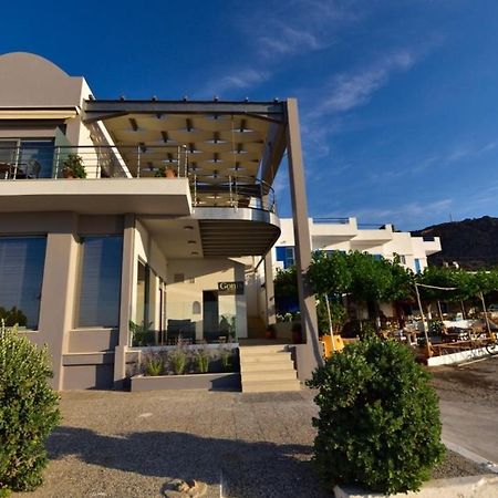 Gonis Grand Luxury Suite Palaiochora Ngoại thất bức ảnh