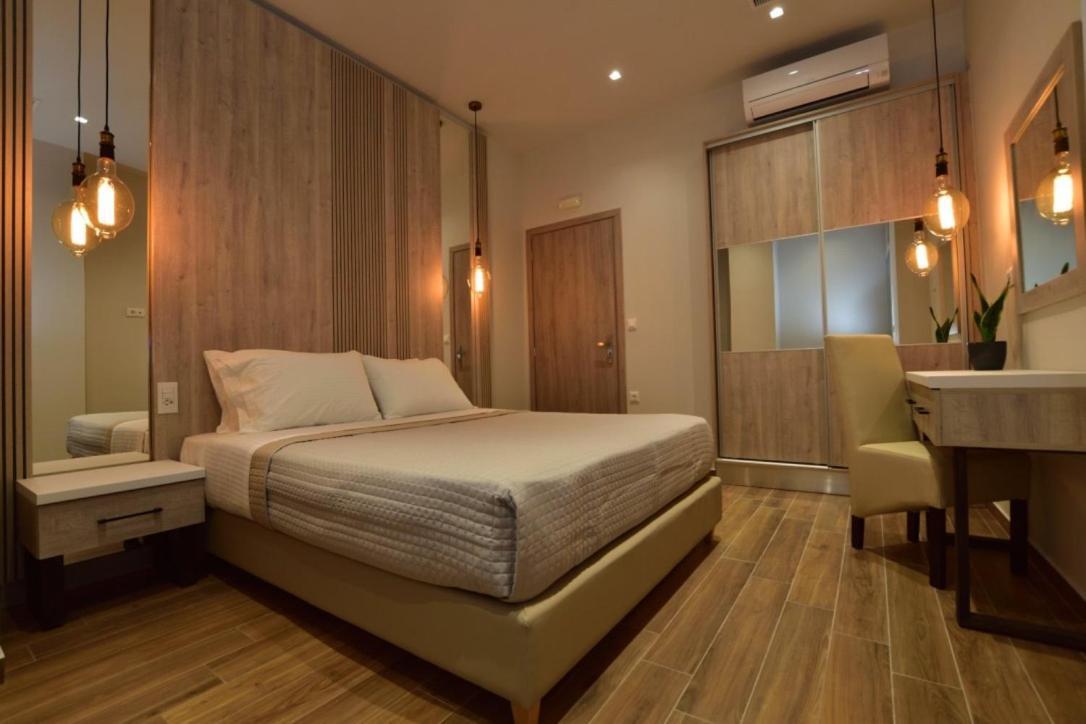 Gonis Grand Luxury Suite Palaiochora Ngoại thất bức ảnh